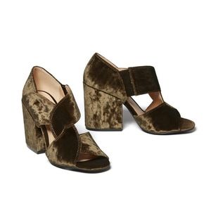 Cabi Interlock Block Heel, Moss Velvet, Size 7.5